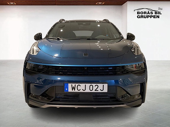 Lynk & Co 01 8 of 14