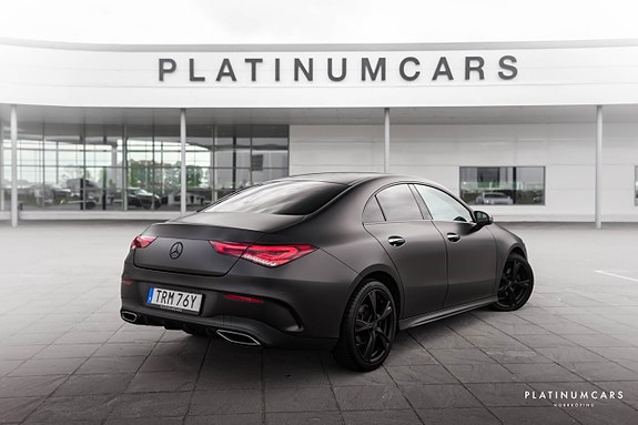 Mercedes-Benz CLA180 2 of 5