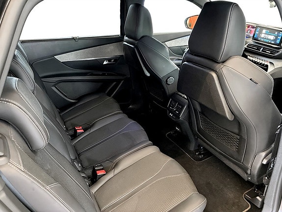 Peugeot 5008 14 of 19