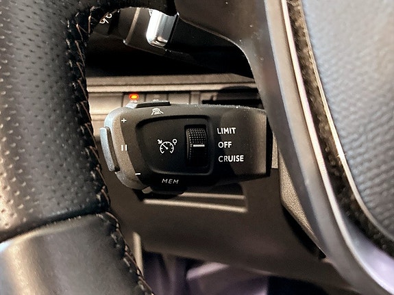 Peugeot 5008 8 of 19