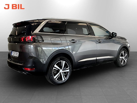 Peugeot 5008 3 of 5