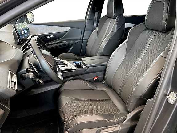 Peugeot 5008 4 of 5