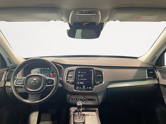 Volvo XC90 6 of 18