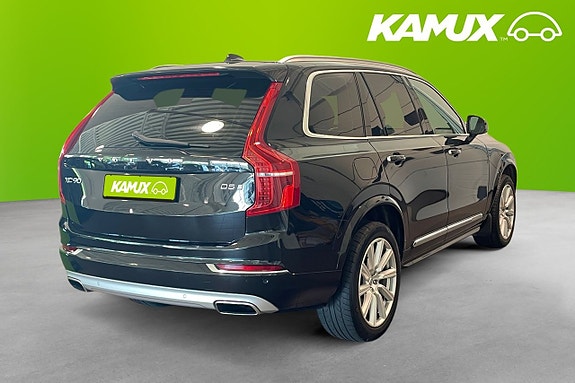 Volvo XC90 4 of 5