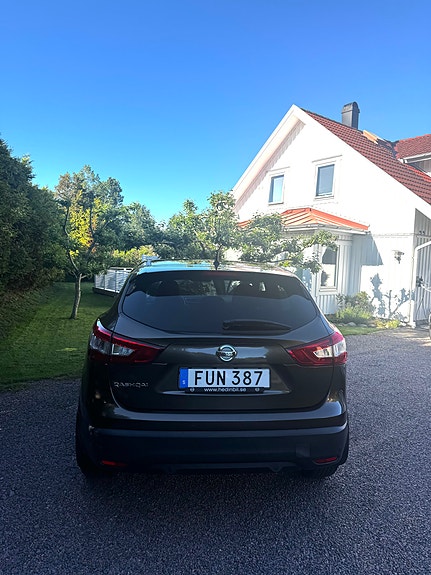 Nissan Qashqai 3 of 5