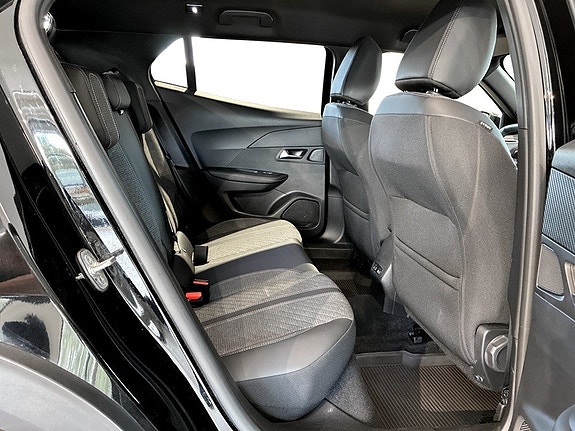 Peugeot 2008 12 of 15