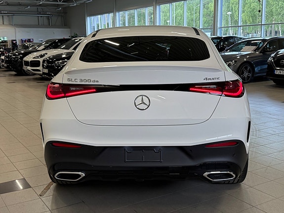 Mercedes-Benz GLC300 de 4 of 5