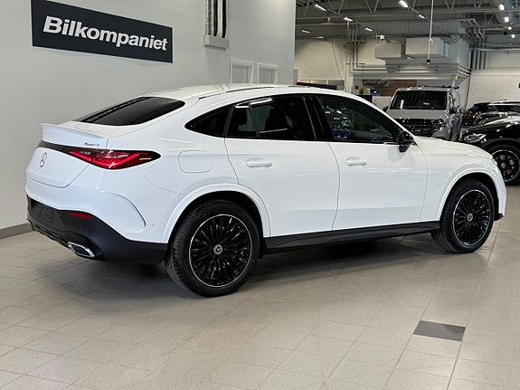 Mercedes-Benz GLC300 de 3 of 5