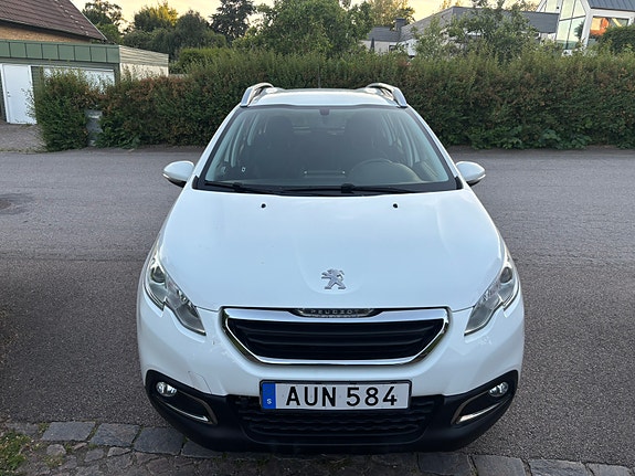 Peugeot 2008 4 of 5