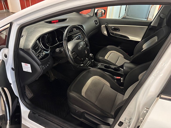 Kia Ceed 5 of 5