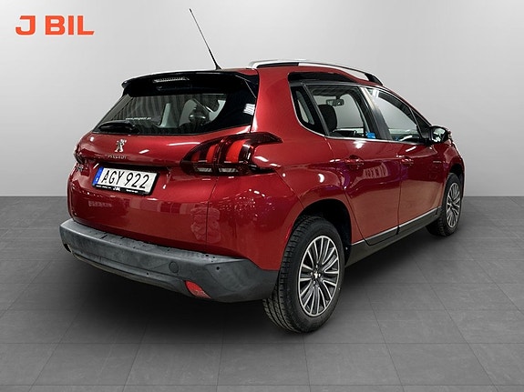 Peugeot 2008 3 of 5