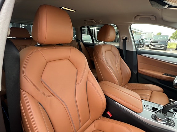 BMW 530e 17 of 20