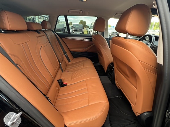 BMW 530e 15 of 20