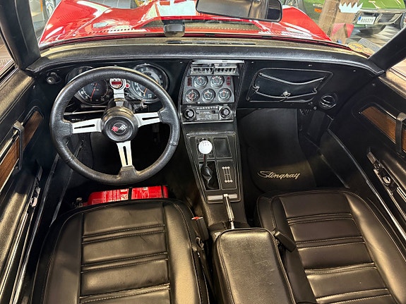 Chevrolet Corvette 30 of 30