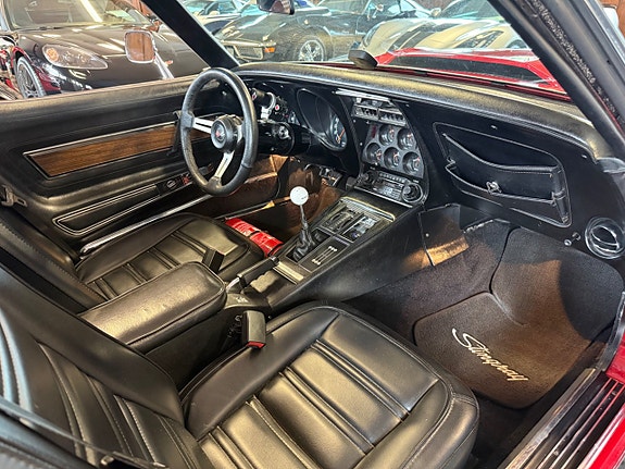 Chevrolet Corvette 29 of 30