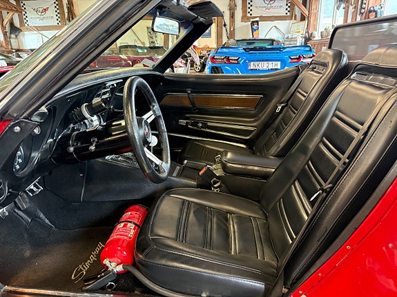Chevrolet Corvette 26 of 30