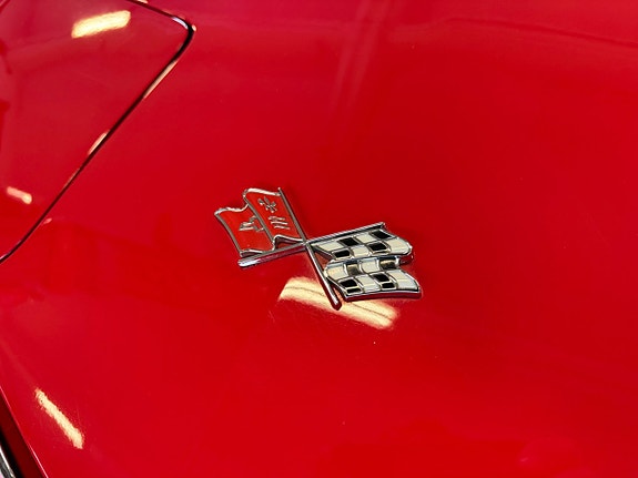 Chevrolet Corvette 5 of 5