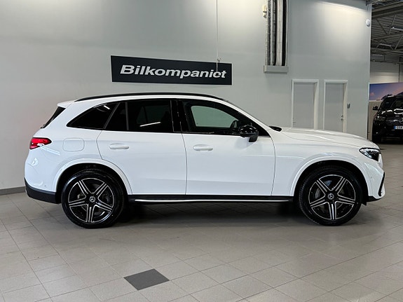 Mercedes-Benz GLC400 e 2 of 5