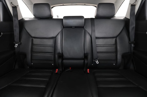 Kia Sorento 16 of 30