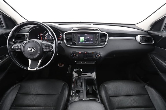 Kia Sorento 13 of 30