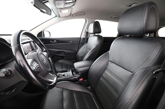 Kia Sorento 11 of 30