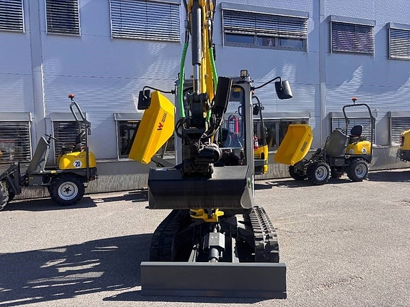 Wacker Neuson ET24 Tiltrotator Lagermaskin Jordbro! 2 of 13