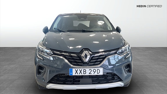 Renault Captur 2 of 5