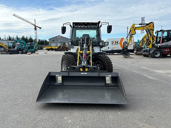 Kramer 8085-2 40Kmh Lagermaskin! 3 of 21