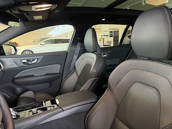 Volvo V60 10 of 21