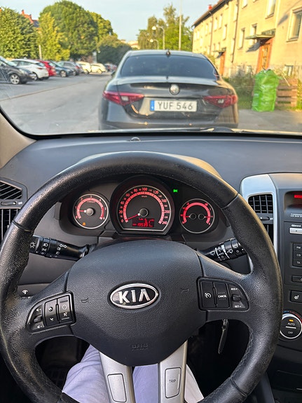 Kia Ceed 3 of 6