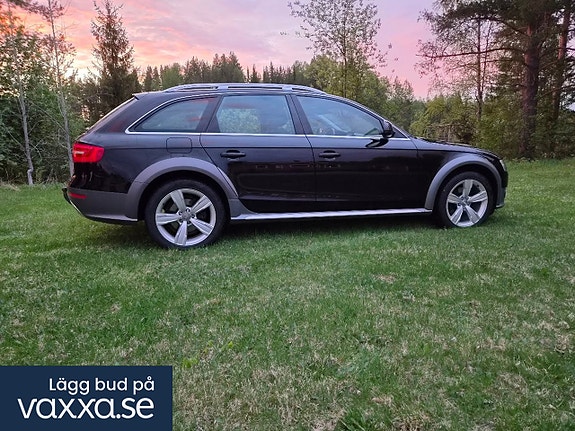 Audi A4 allroad 2 of 5