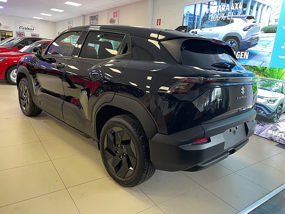 Suzuki eVitara 3 of 7