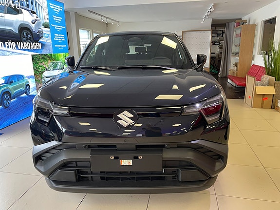 Suzuki eVitara 2 of 7