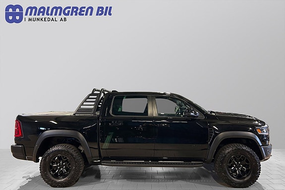 Dodge RAM 1500 2 of 5