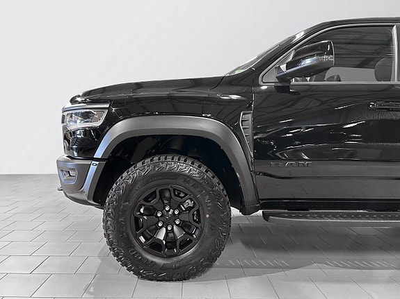 Dodge RAM 1500 12 of 30