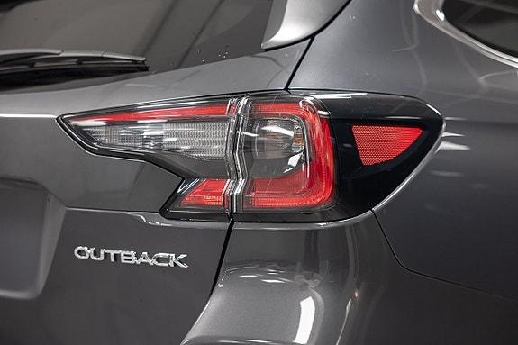 Subaru Outback 12 of 24