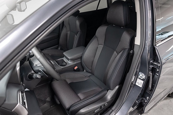 Subaru Outback 10 of 24