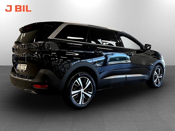Peugeot 5008 4 of 5