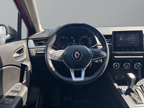 Renault Captur 10 of 14