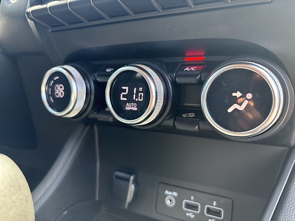Renault Captur 14 of 14