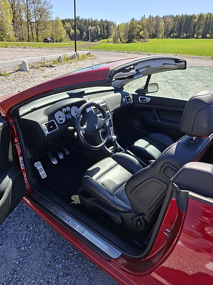 Peugeot 307 CC 4 of 4