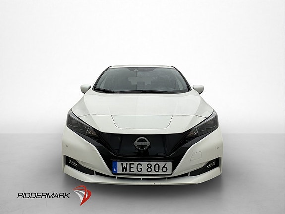 Nissan Leaf 3 of 5