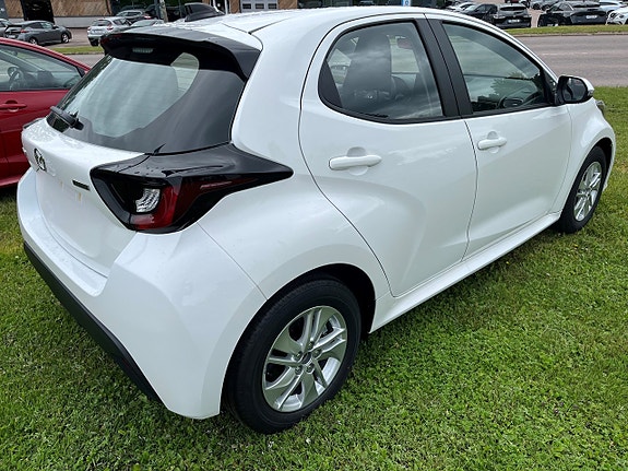 Mazda 2 2 of 3