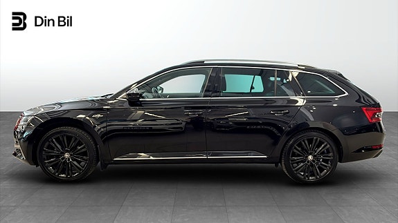 Skoda Superb 2 of 5