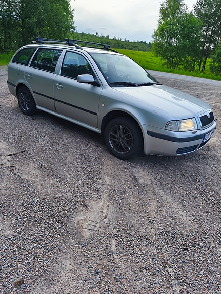 Skoda Octavia 4 of 5
