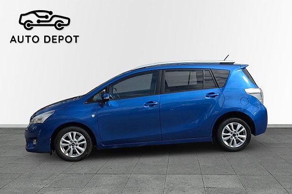Toyota Verso 2 of 5
