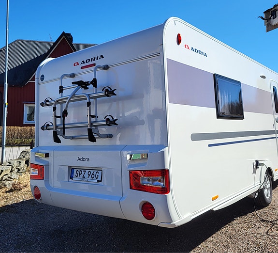 Adria 572 UT 3 of 10