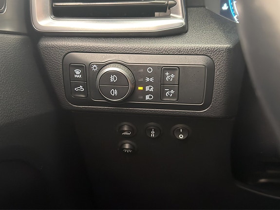 Volkswagen Amarok 20 of 30