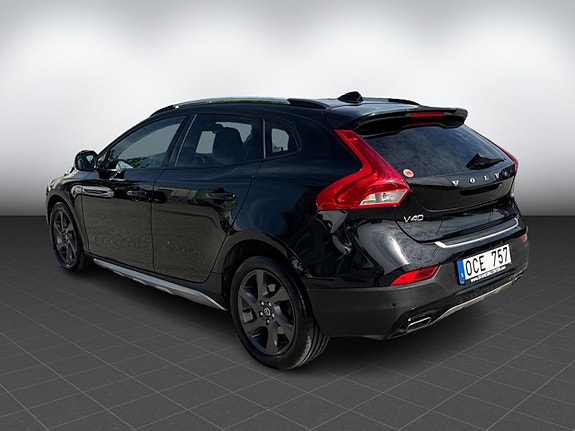 Volvo V40 Cross Country 4 of 5