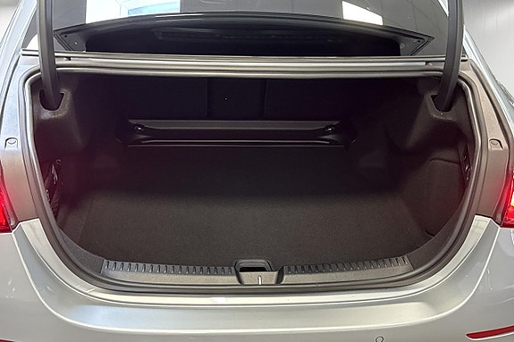 Mercedes-Benz E220 d 15 of 15